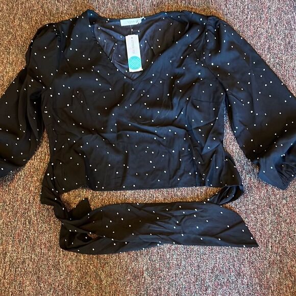 Nwt lush polka dot blouse M - Picture 3 of 7